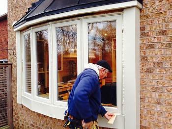 Forhomes custom bow window installation in Mississauga