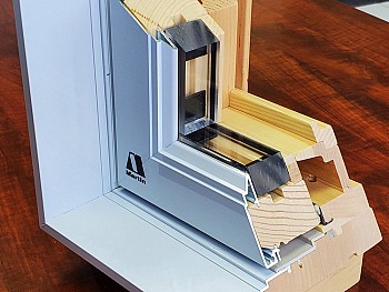 007 - Wood window with extruded aluminum cladding - retrofit or new construction application